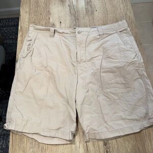 Columbia Men's Cream Flat Front Shorts